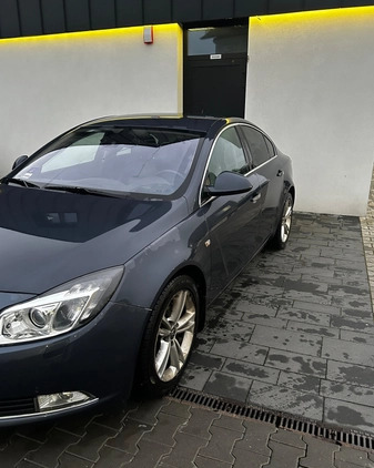 Opel Insignia cena 27500 przebieg: 220000, rok produkcji 2009 z Skawina małe 121